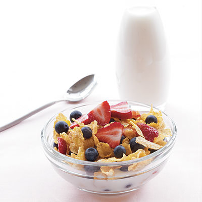 cereal-milk-berries
