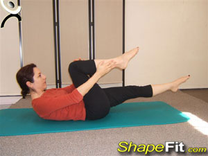 pilates-exercises-single-leg-stretch-1