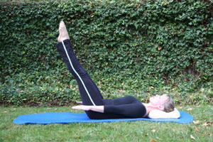 pilates-exercises-hundred-neck-1