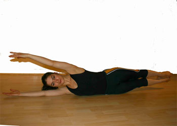 pilates-exercises-double-leg-kick-variation-4