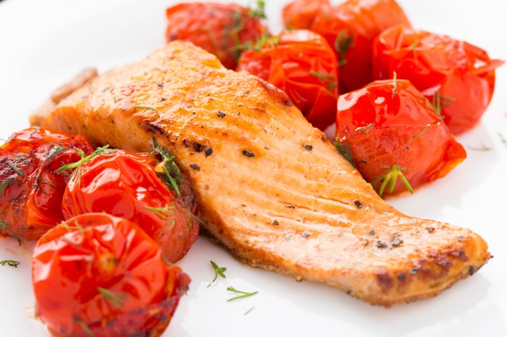 Salmon with roasted tomatoes
