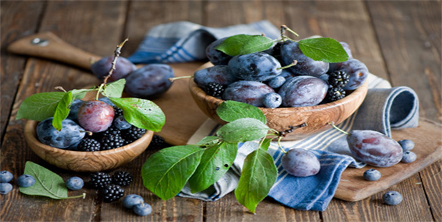 blue berries and plum