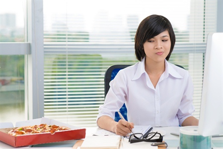 Gaining Weight at Work? Why it Happens and How to Stop It