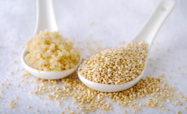 quinoa_cooked_uncooked_781337379_detail.jpg