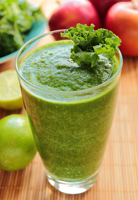 21. Apple, Kale, And Lemon Juice