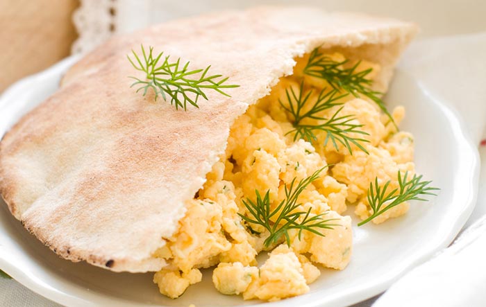 Recipe- Oats Pita Bread Wrap With Eggs And Veggies