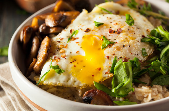 Recipe - Mexican-Style Oatmeal With Fried Egg