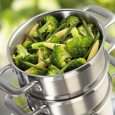 veggies-in-steamer