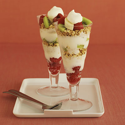 yogurt-kiwi-parfait