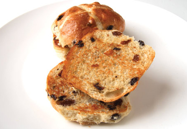 Hot cross buns - 20 ways to burn off the calories - Women's Health & Fitness
